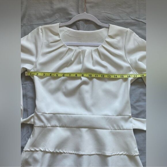 Beautiful white top - Picture 3 of 13